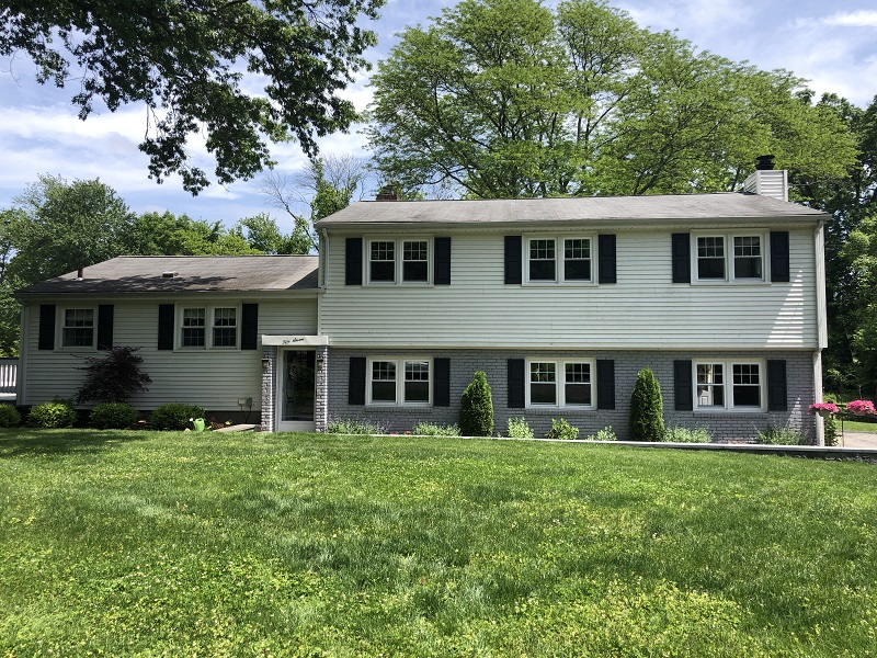 Pella 250 Series vinyl exterior window 